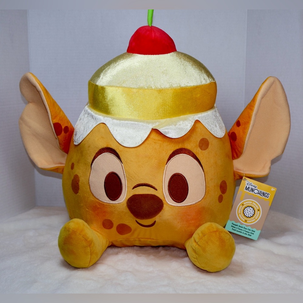Disney Parks Large Munchlings 17" Stitch Pineapple Upside Down Cake Plush